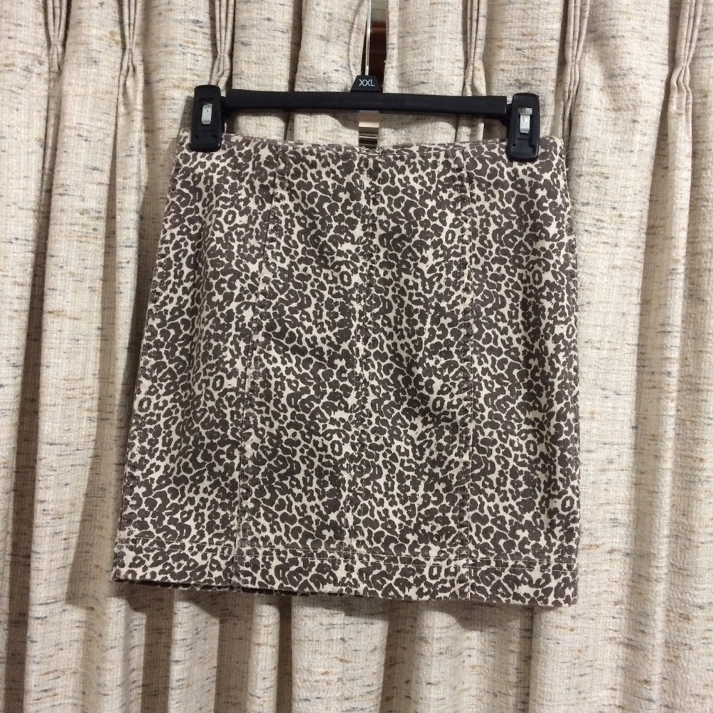 Free People Modern Femme Novelty Leopard Print Mini Skirt - 0